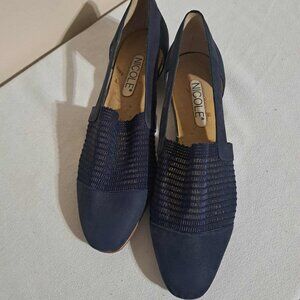 Vintage Nicole Navy Woven Slip-On Heels – Classic 80s/90s Style